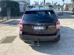 2013 SUBARU
                FORESTER 2.5i-L