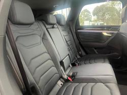 2025 Volkswagen Touareg 210TDI R-Line