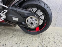 2021 DUCATI PANIGALE V2 RED
