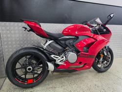 2021 DUCATI PANIGALE V2 RED