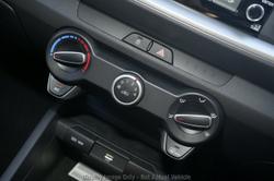 2025 Kia
                Stonic S