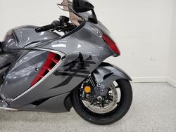 2022 Suzuki GSX1300 (HAYABUSA) silver