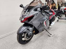 2022 Suzuki GSX1300 (HAYABUSA) silver