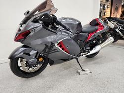 2022 Suzuki GSX1300 (HAYABUSA) silver