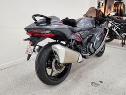 2022 Suzuki GSX1300 (HAYABUSA) silver