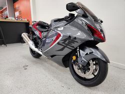 2022 Suzuki GSX1300 (HAYABUSA) silver