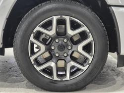 2024 RAM 1500 Laramie Sport Hurricane SO RamBox DT MY25 4X4 Dual Range Bright White