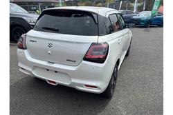 2025 Suzuki
                Swift 