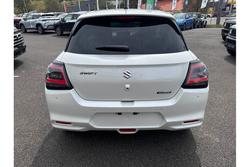 2025 Suzuki
                Swift 
