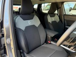 2025 Renault Duster Evolution