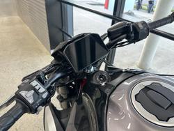 2025 Kawasaki Z900 (ZR900) BLACK
