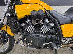 2006 Yamaha 2006 Yamaha 1200cc VMAX YELLOW