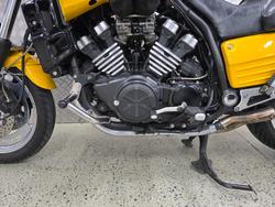 2006 Yamaha 2006 Yamaha 1200cc VMAX YELLOW