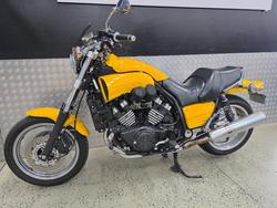 2006 Yamaha 2006 Yamaha 1200cc VMAX YELLOW