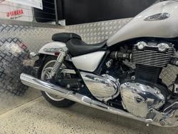 2010 Triumph THUNDERBIRD BLACK