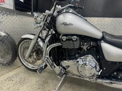 2010 Triumph THUNDERBIRD BLACK