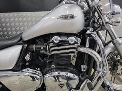 2010 Triumph THUNDERBIRD BLACK