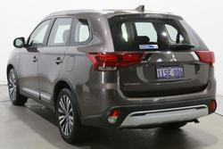 2018 Mitsubishi Outlander ES