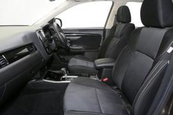 2018 Mitsubishi Outlander ES