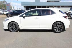 2019 Toyota
Corolla ZR Hybrid