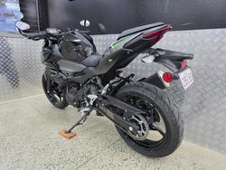 2024 Kawasaki Z500 BLACK