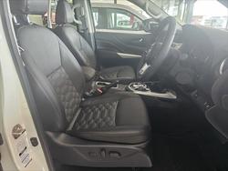 2025 NISSAN D23 ST-X NAVARA 4X4 2.3 DSL AUTO DC ST-X LS WHITE PEARL