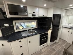 2023 Option RV Distinction