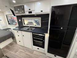 2023 Option RV Distinction