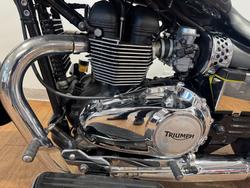 2016 Triumph AMERICA Black