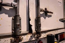 2000 Isuzu Npr 300 Medium