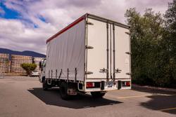 2000 Isuzu Npr 300 Medium