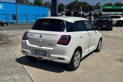 2024 Suzuki
Swift Hybrid Plus