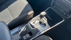 2020 Mitsubishi Outlander ES