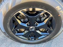 2024 SsangYong Musso Ultimate Q261 MY24 4X4 Dual Range Pearl White