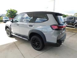 2025 LDV D90 Executive