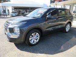 2025 Mitsubishi Outlander ES