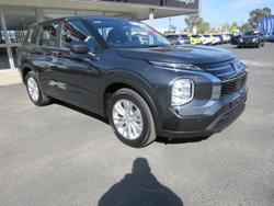 2025 Mitsubishi Outlander ES