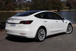 2022 Tesla Model 3 Long Range AWD