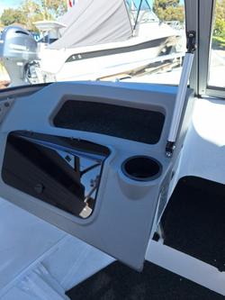 2025 QUINTREX 430 Fishabout Pro