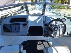 2025 QUINTREX 430 Fishabout Pro