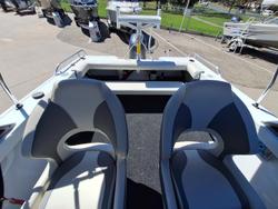 2025 QUINTREX 430 Fishabout Pro