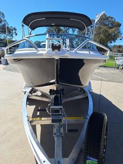 2025 QUINTREX 430 Fishabout Pro