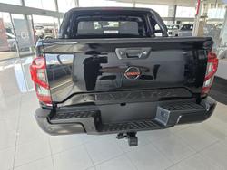 2025 Nissan
                Navara PRO-4X