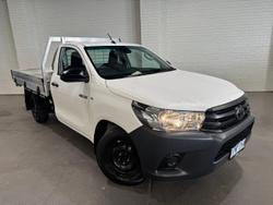 2019 Toyota Hilux Workmate TGN121R 4x2 Glacier White