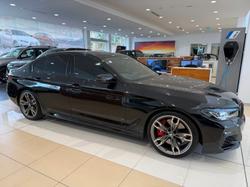 2022 BMW
                5 Series M550i xDrive