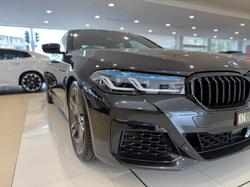 2022 BMW
                5 Series M550i xDrive