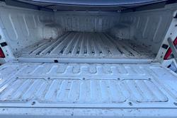 2019 Toyota Hilux SR