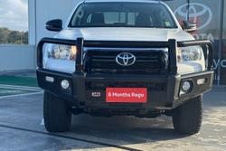 2019 Toyota Hilux SR