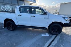 2019 Toyota Hilux SR