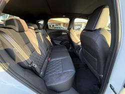 2025 Nissan QASHQAI Ti-L J12 MY25 Pearl White with Onyx Black Roof